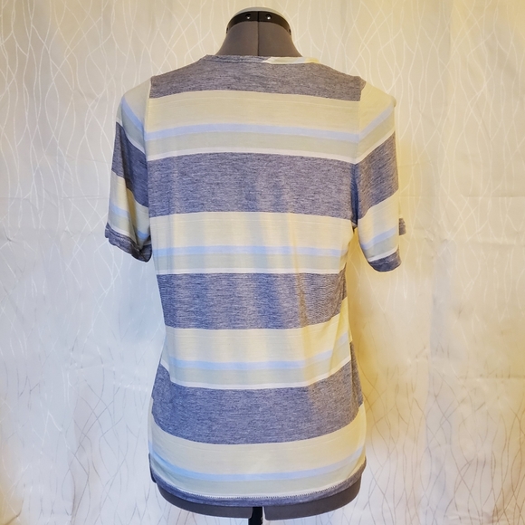 Wilfred Free V-neck Tshirt - Picture 5 of 6